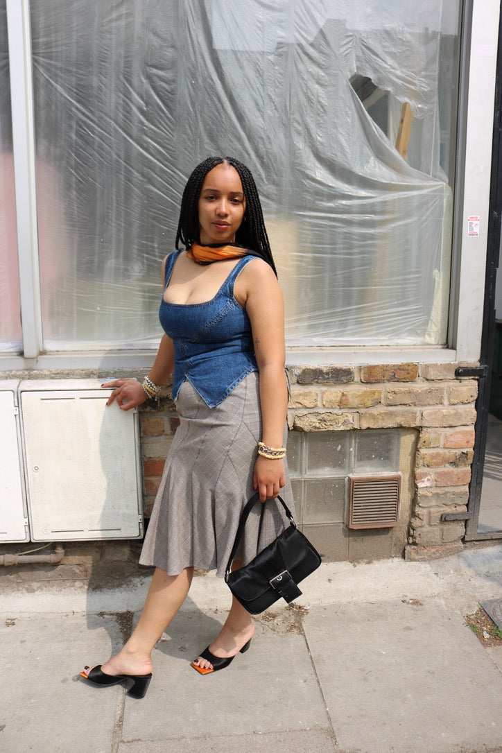 IZIE CHESTER MULE IN BLACK SATIN