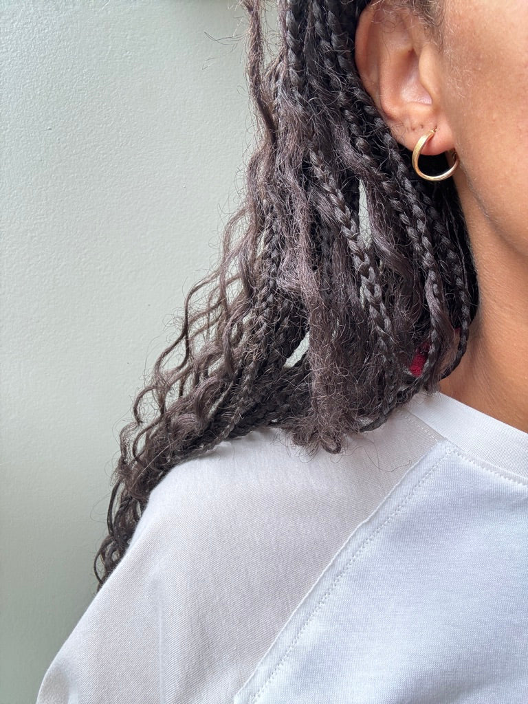 SANCROSANCT 9CT GOLD SCULPTURAL HOOP EARRINGS