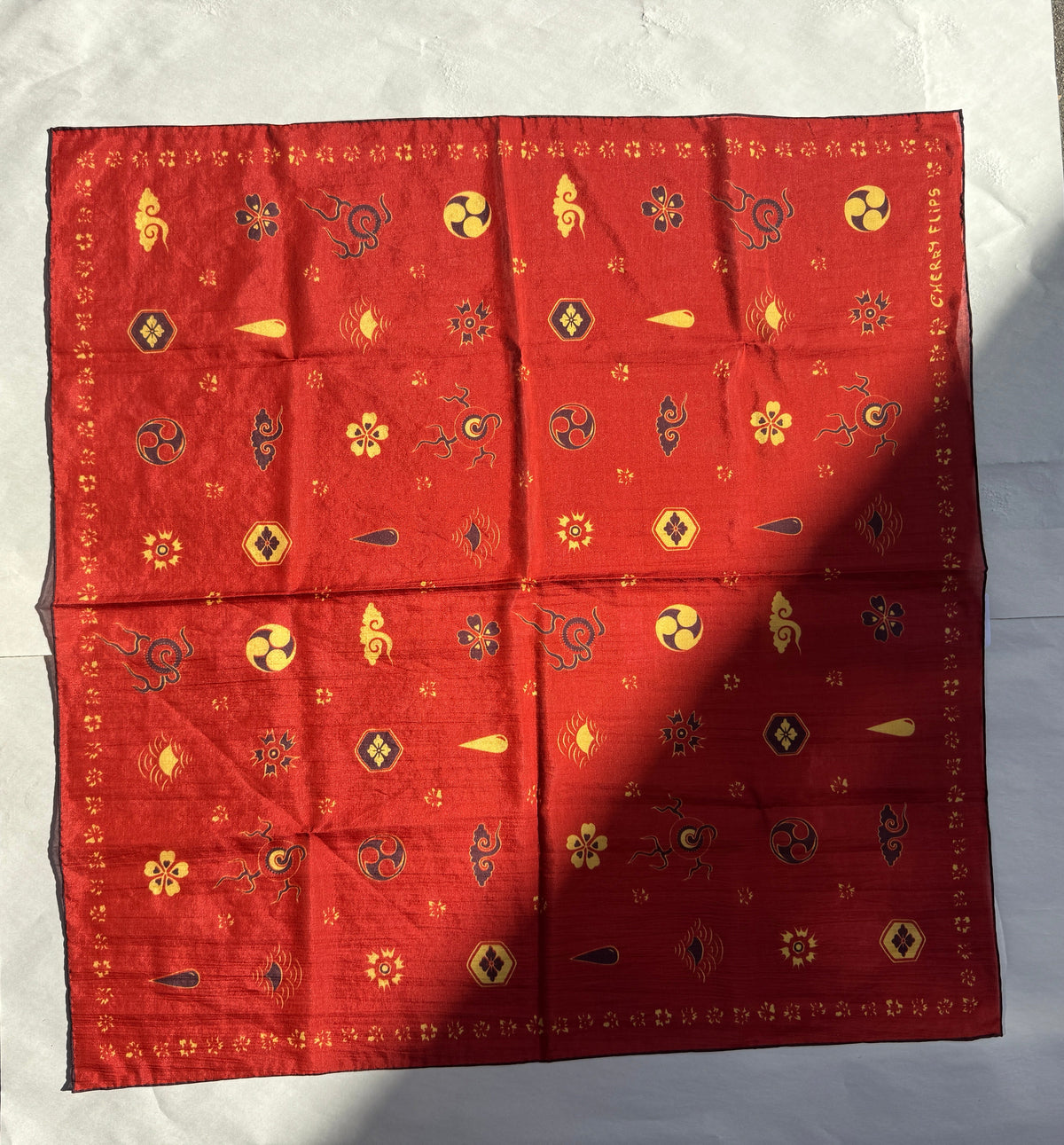 CHERRY FLIPS MONSHO SCARF POMPEII