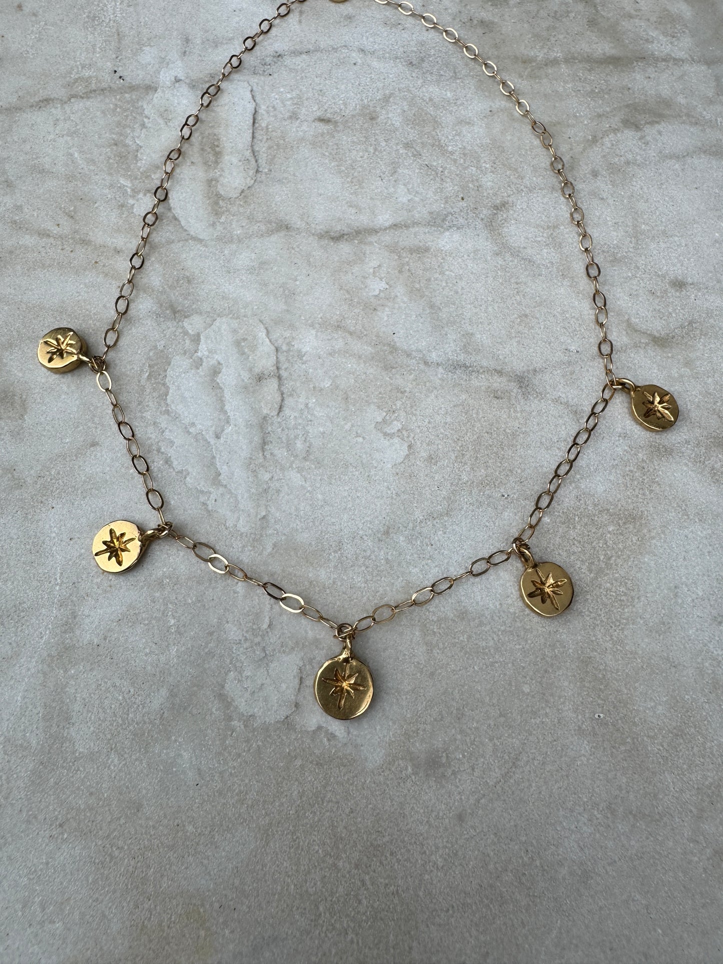 ESOTIC URSULA CHARMS CHOKER GOLD PLATED