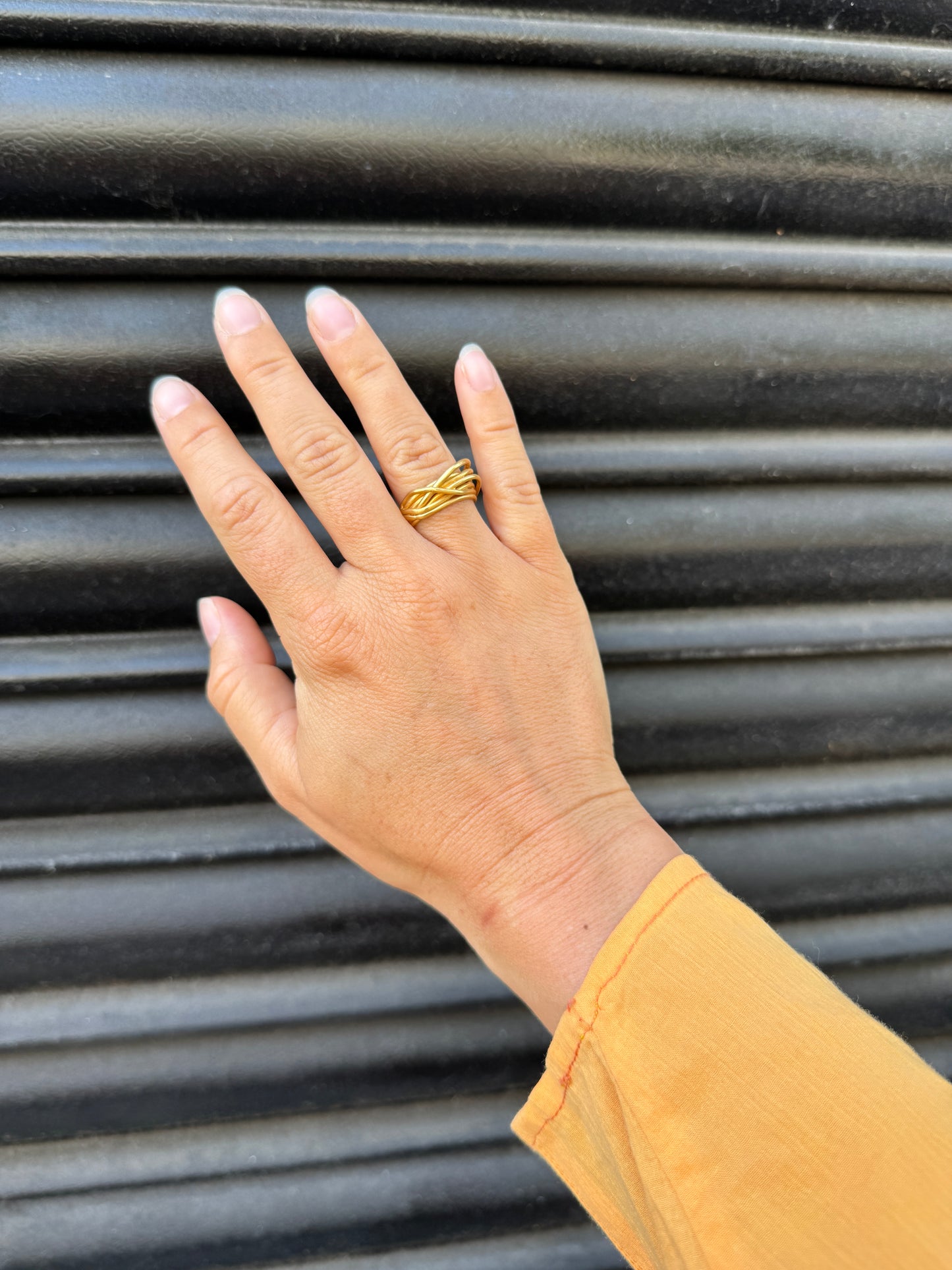 CAROLINA DE BARROS LIANA GOLD RING
