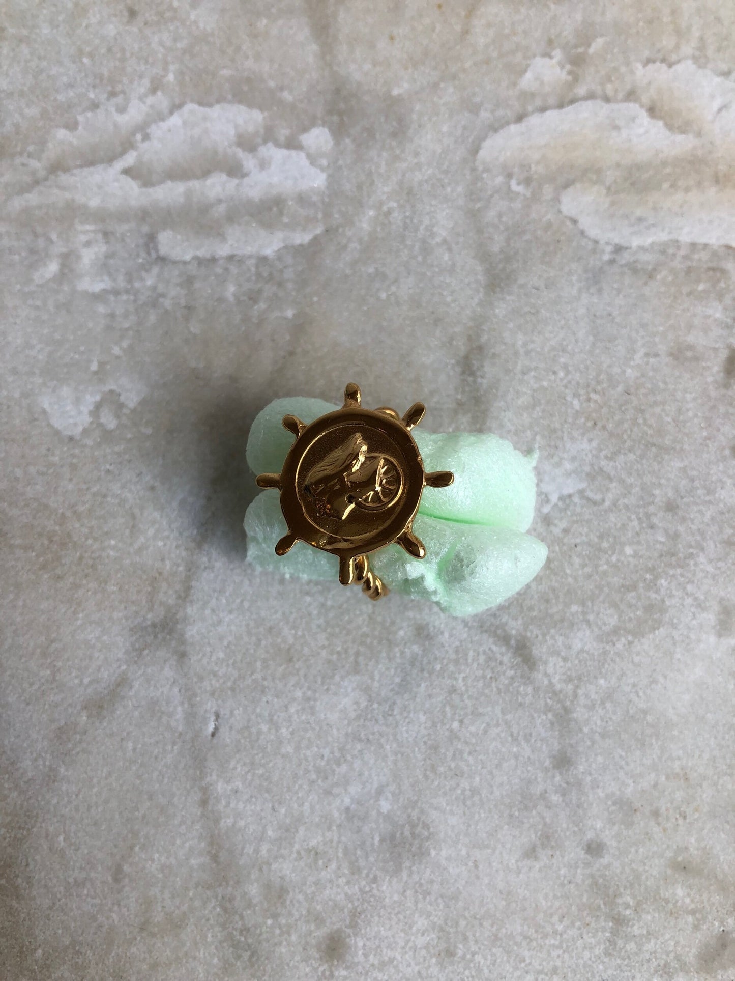 ESOTIC LA DEA BENDATA ROPE CHARM RING