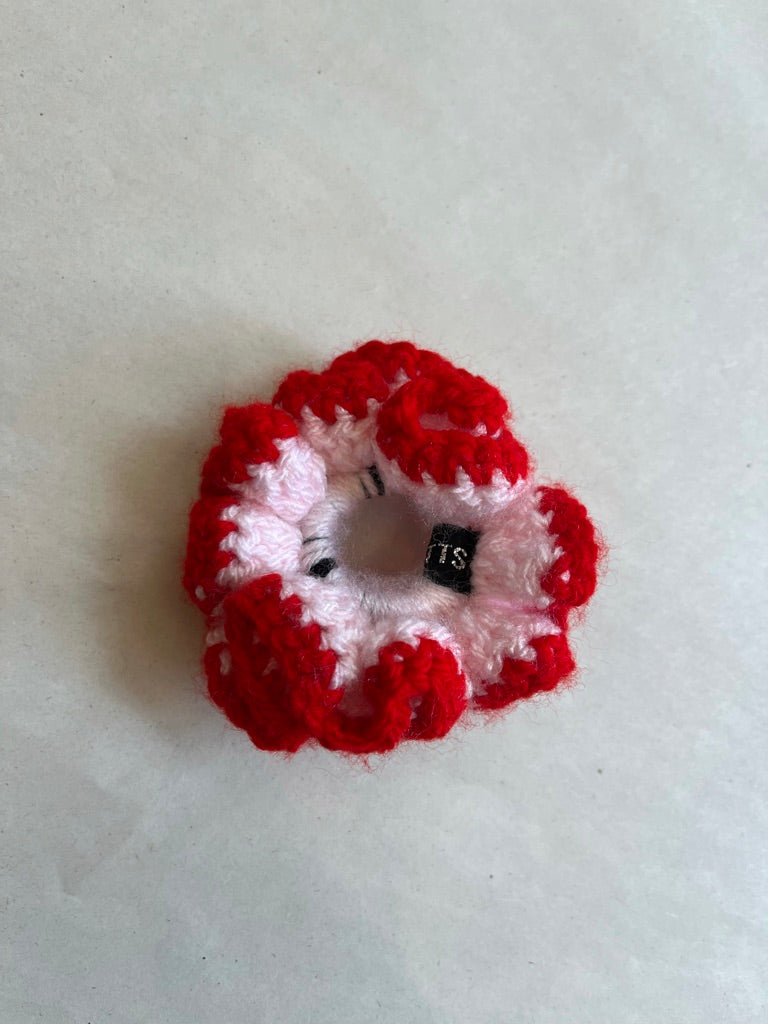 KNOTTS MINI SCRUNCHIE PINK AND RED