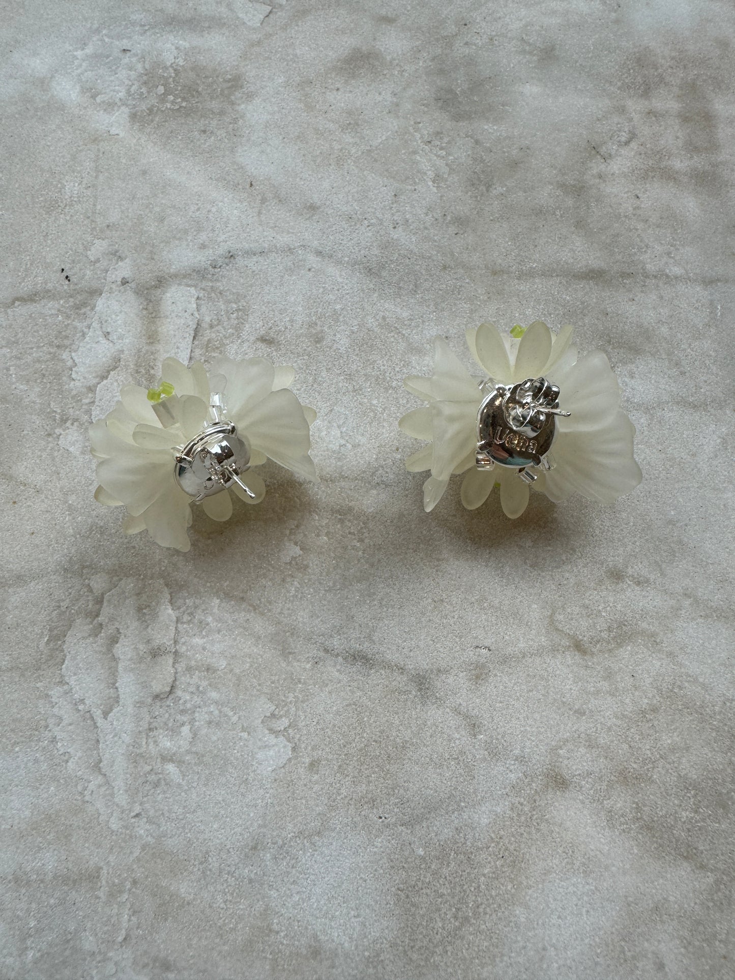 UCHA AMBORISIUS EARRINGS WHITE AND YELLOW