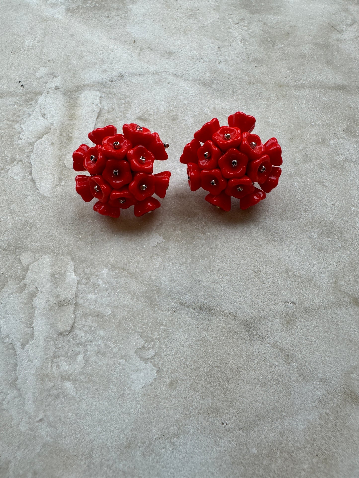 UCHA BLOOMING EARRINGS RED