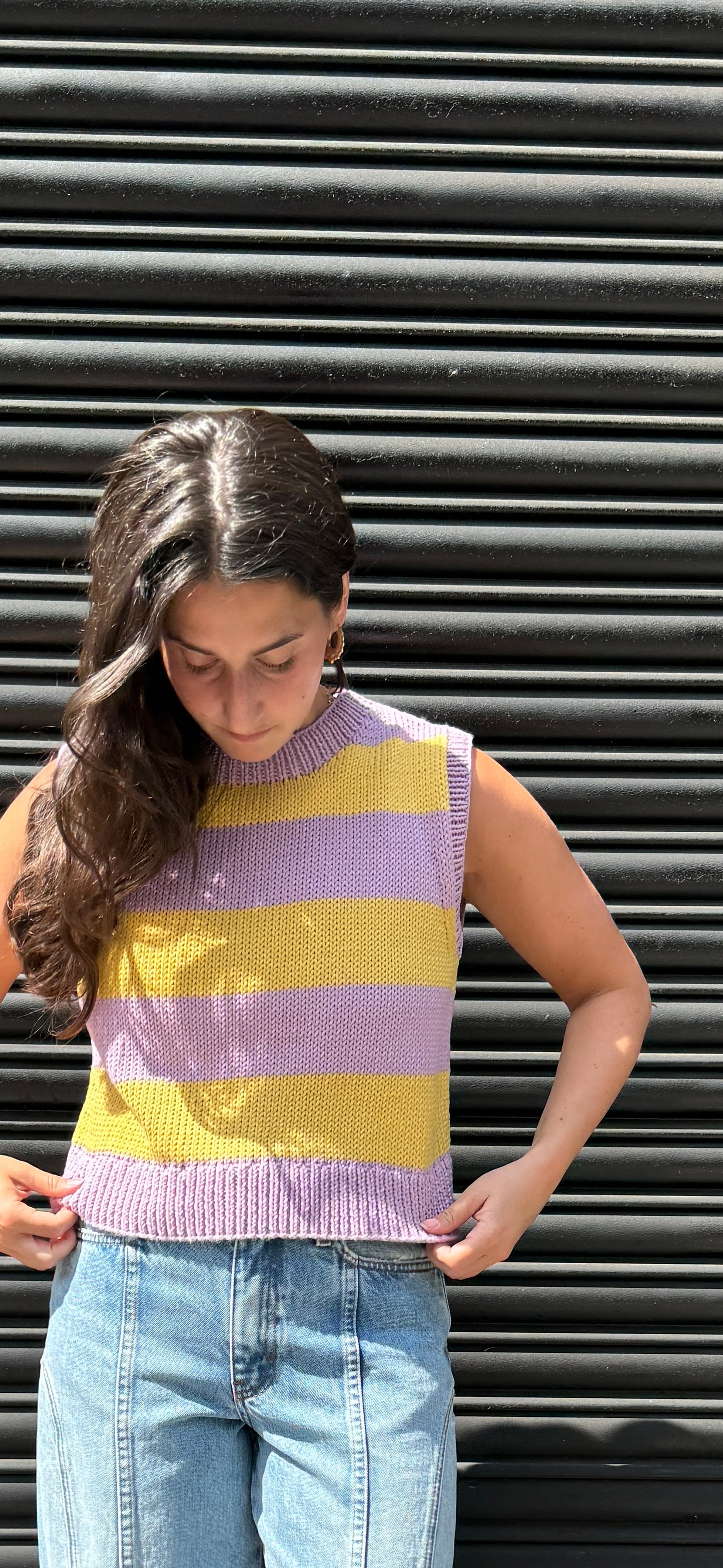 9CT GOLD OVAL CREOLE EARRINGS