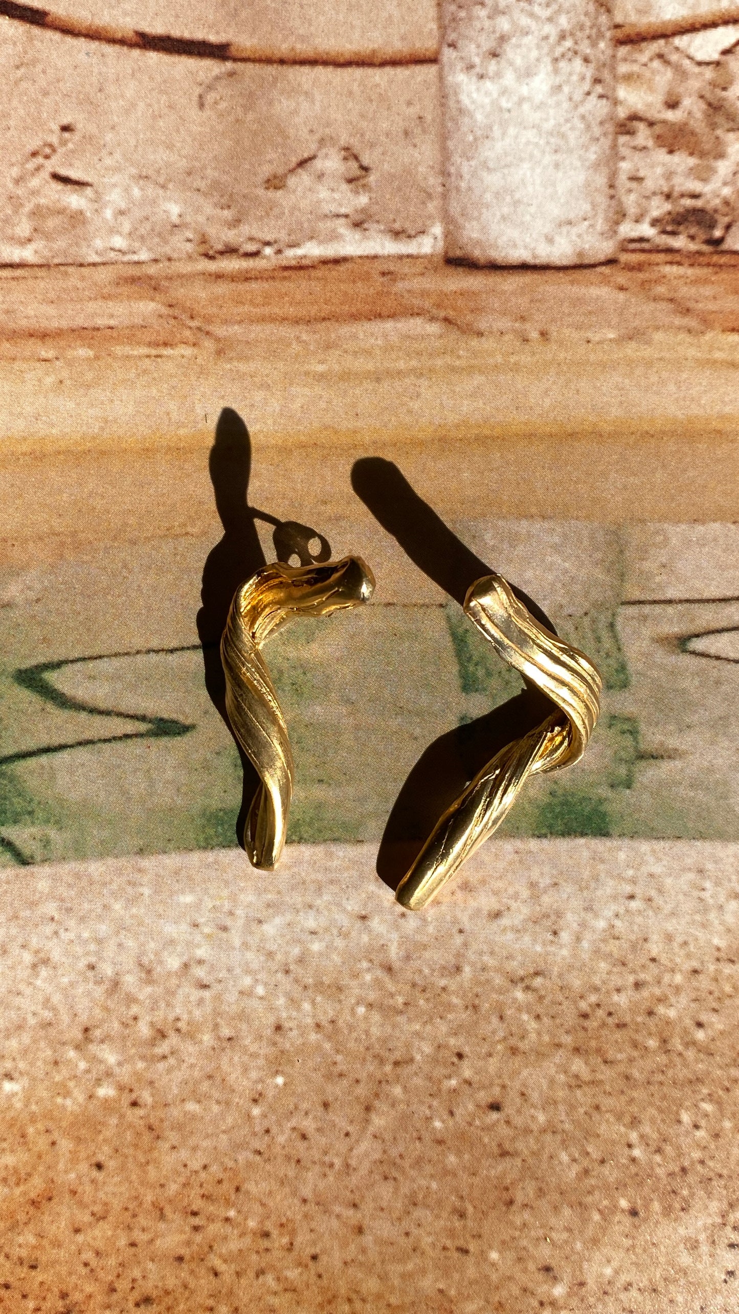 CAROLINA DE BARROS CUMARU GOLD EARRINGS