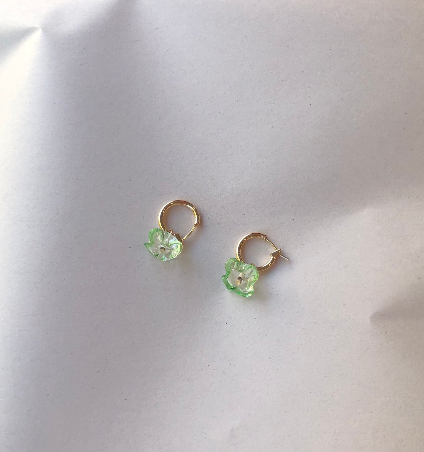 SISI JOIA SMALL FLEURETTE EARRINGS GREEN
