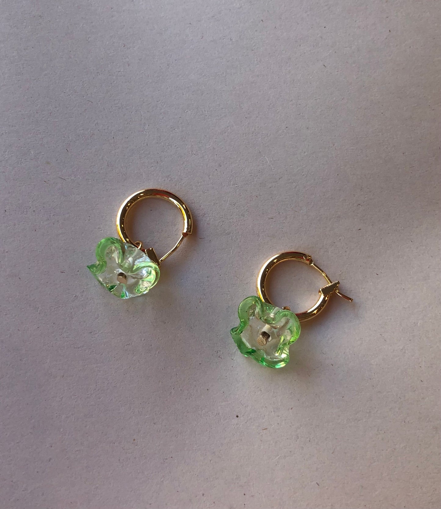 SISI JOIA SMALL FLEURETTE EARRINGS GREEN