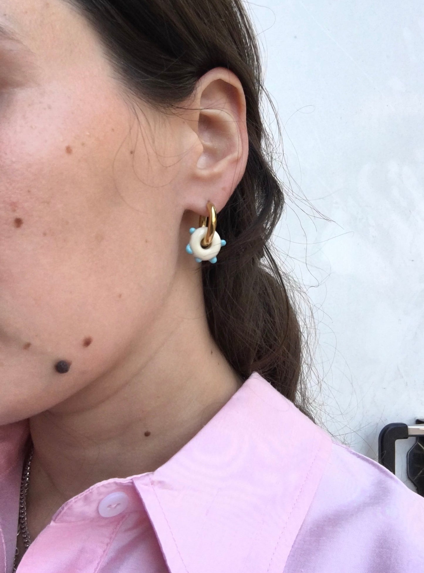 SANDRA ALEXANDRA FROOT LOOP EARRINGS IVORY & BLUE