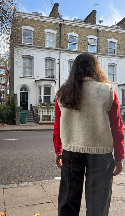 YETTON ROUND NECK VEST CREAM