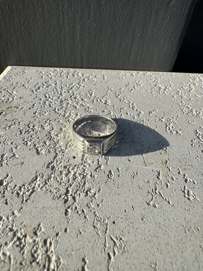 SACROSANCT QUARTZ STONE RING