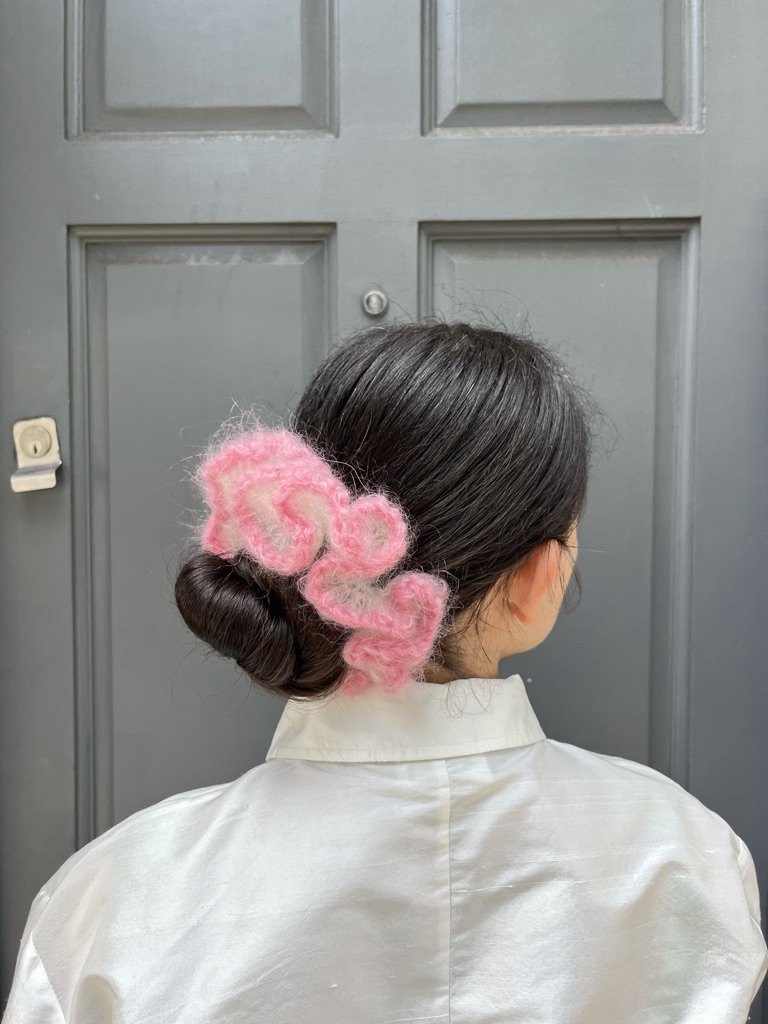 KNOTTS MOHAIR SCRUNCHIE IVORY AND PINK