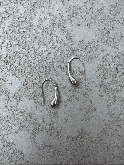 SACROSANCT SILVER DROPLET EARRINGS