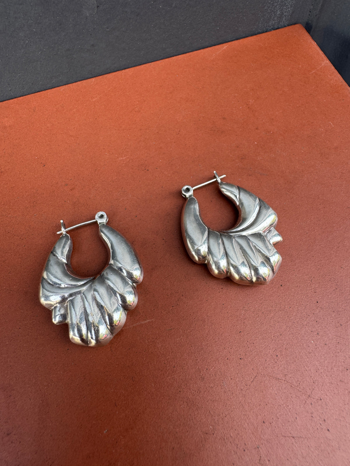 SACROSANCT SHELL SHAPED HOOPS