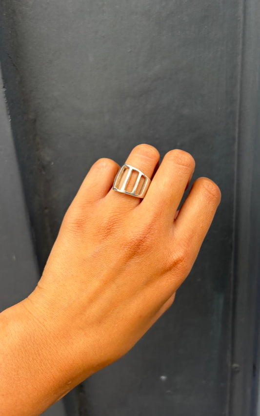 SANCROSANCT 925 SILVER CUT OUT RING