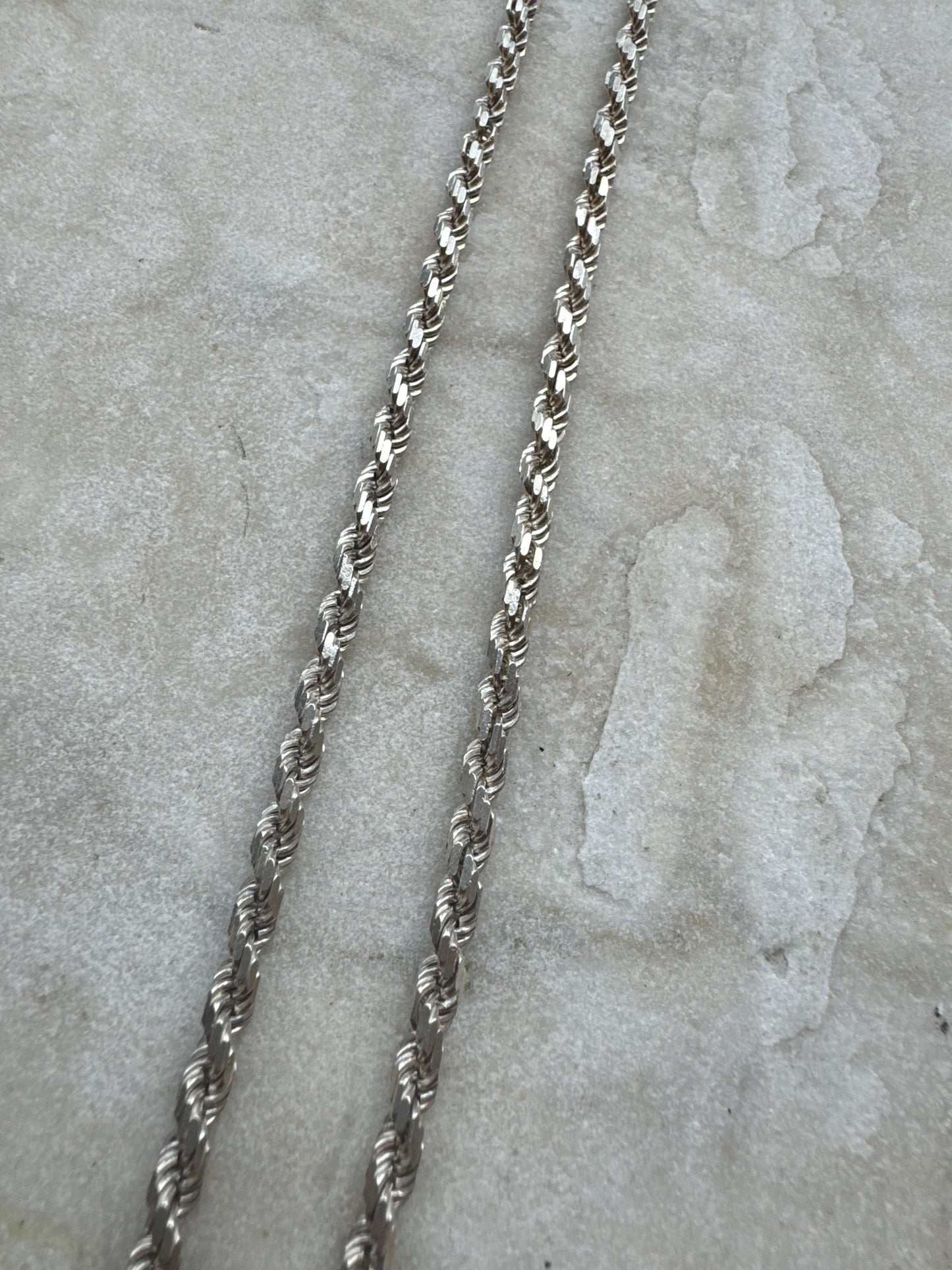 SACROSANCT TWIST CHAIN