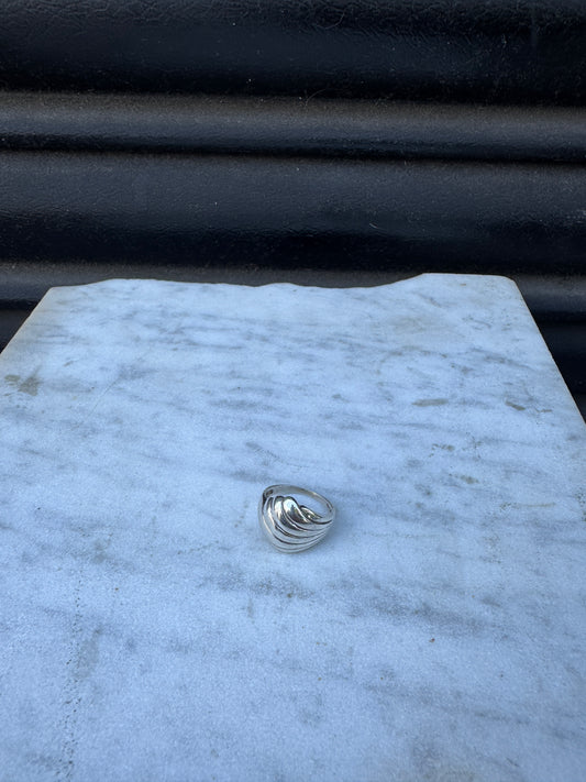 SACROSANCT TEXTURED SHELL RING