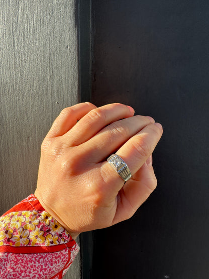 SACROSANCT QUARTZ STONE RING