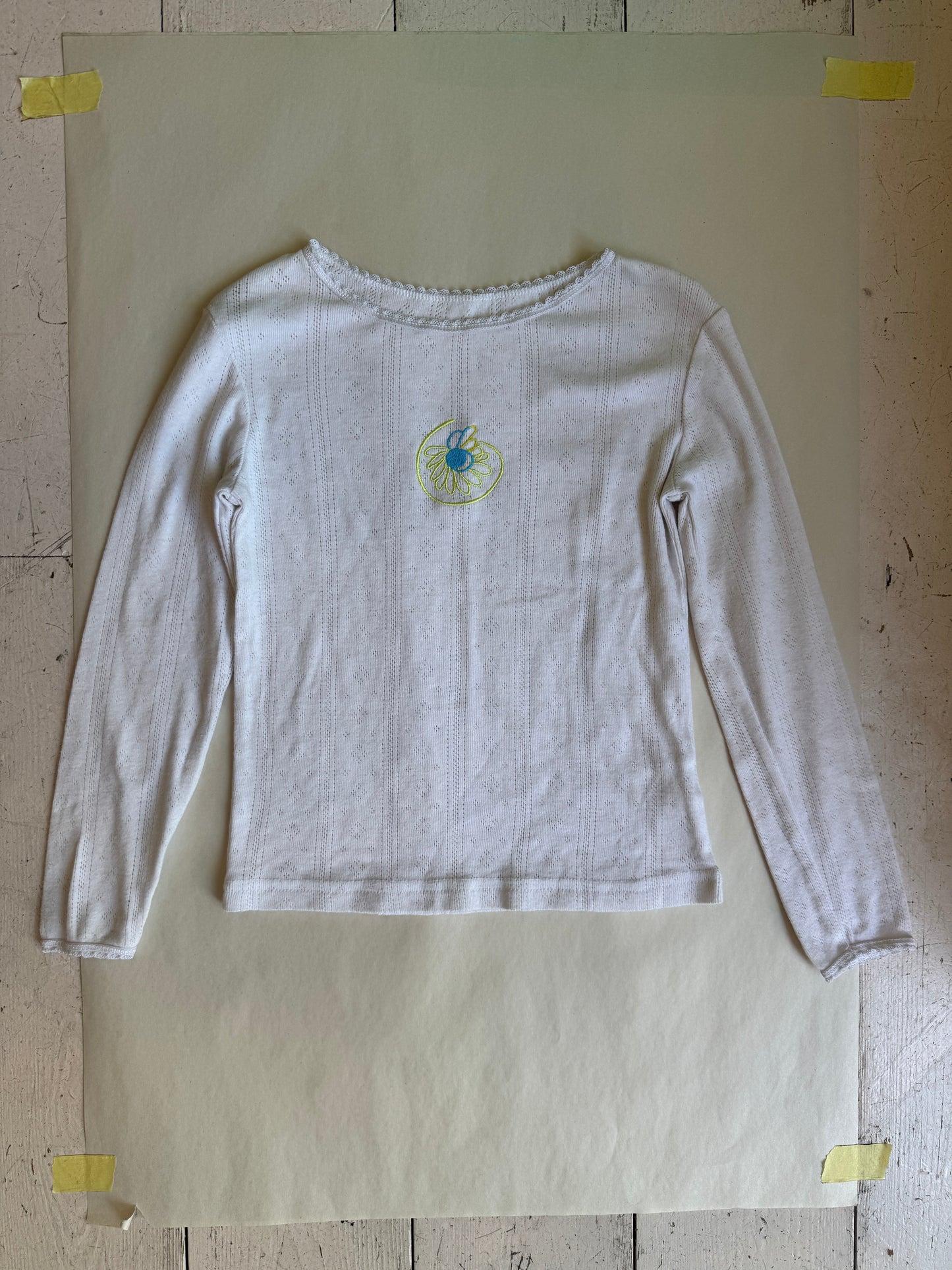 NO NEW TEE POINTELLE FLOWER