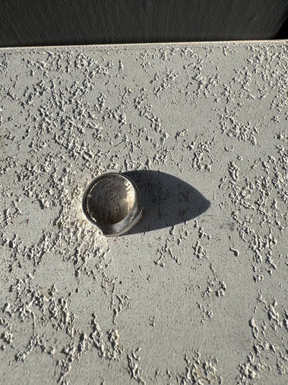 SACROSANCT MOTHER OF PEARL WIGGLE RING