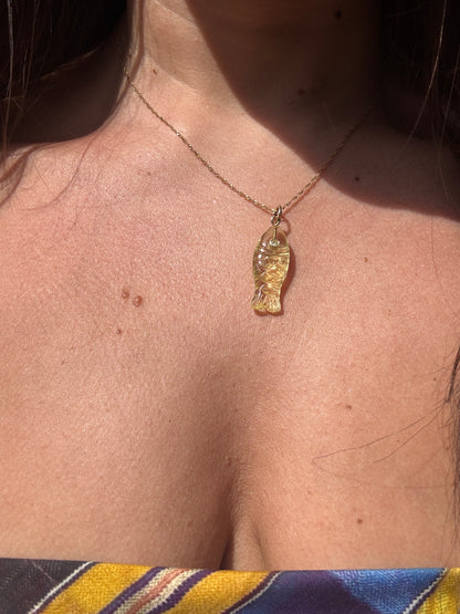 NON NON YELLOW QUARTZ YELLOW SAPHIRE FISH PENDANT