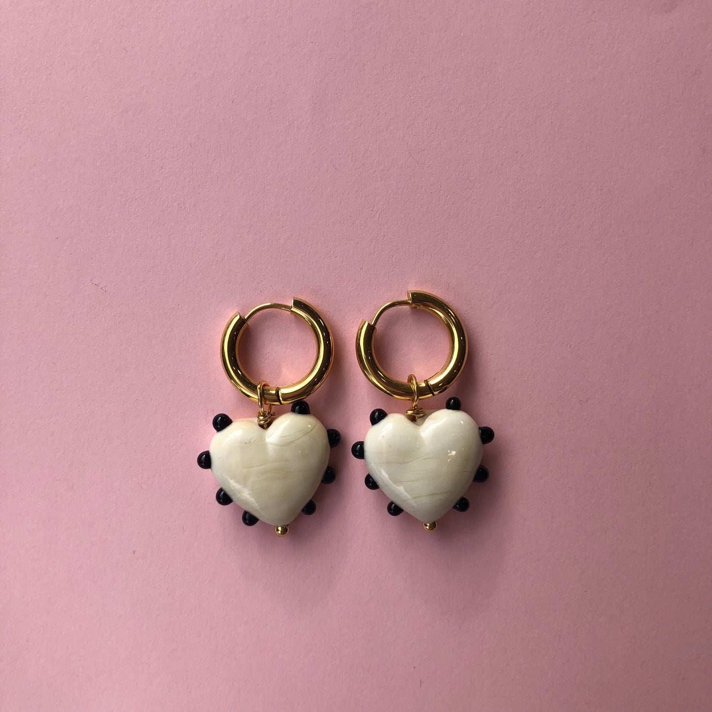 SANDRA ALEXANDRA MILAGROS HEART EARRINGS IVORY