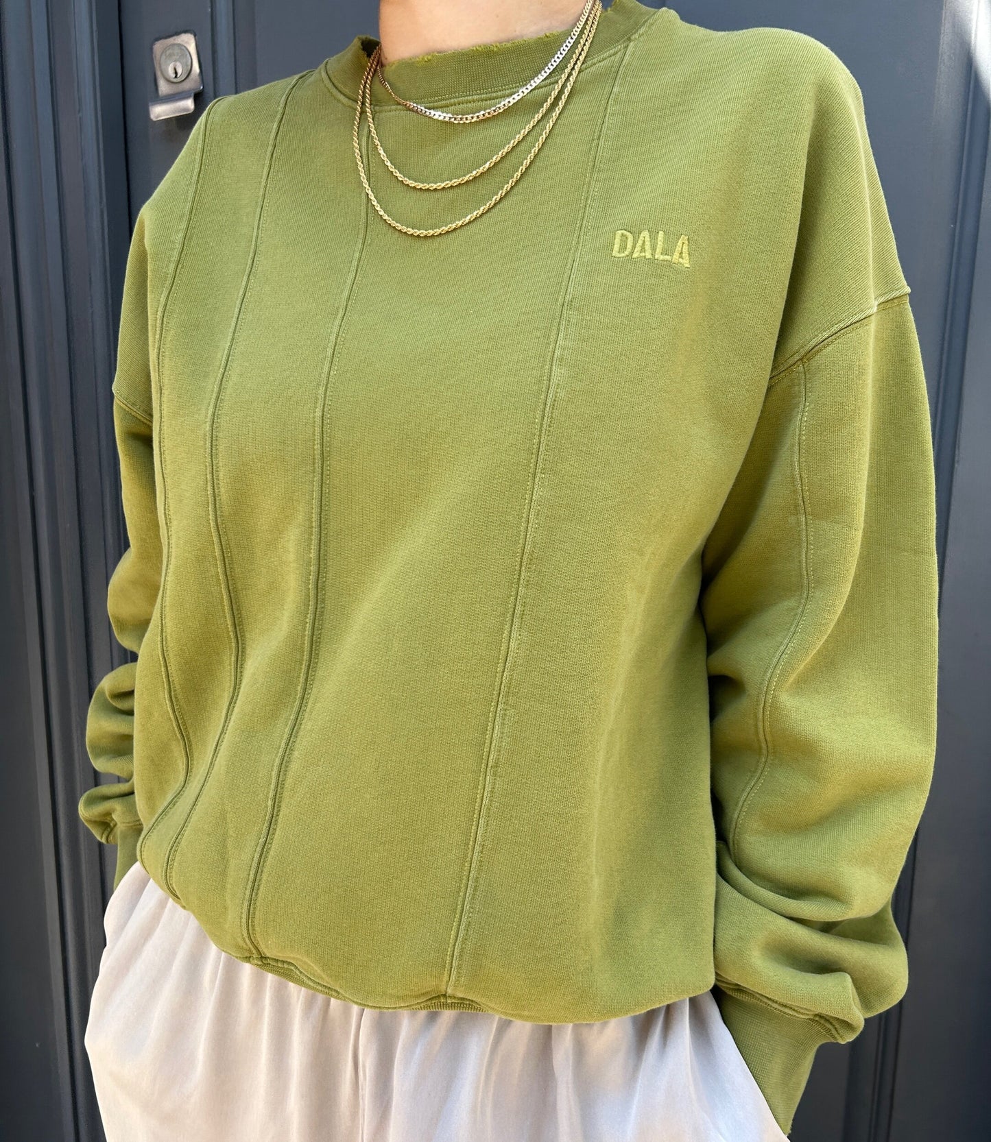 DALA MULTIPANEL SWEATER FIELD GREEN