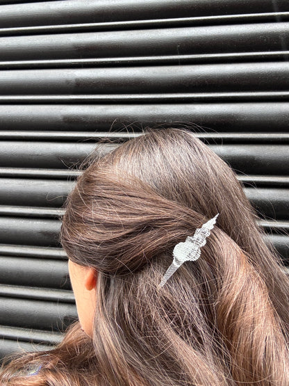 DEANNIE SPIRE SHELL HAIR CLIP