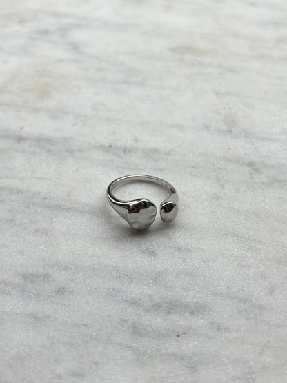 ARIYA VENUS CUFF RING SILVER