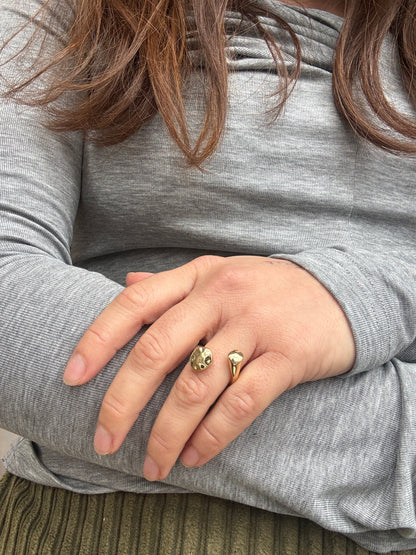 ARIYA VENUS CUFF RING GOLD