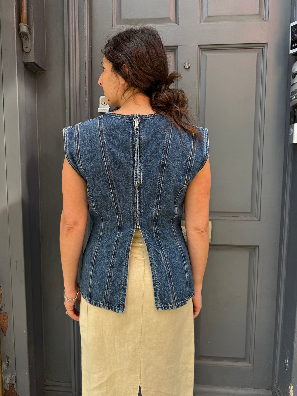 DALA CLOSED BACK TOP ARCHIVE BLUE