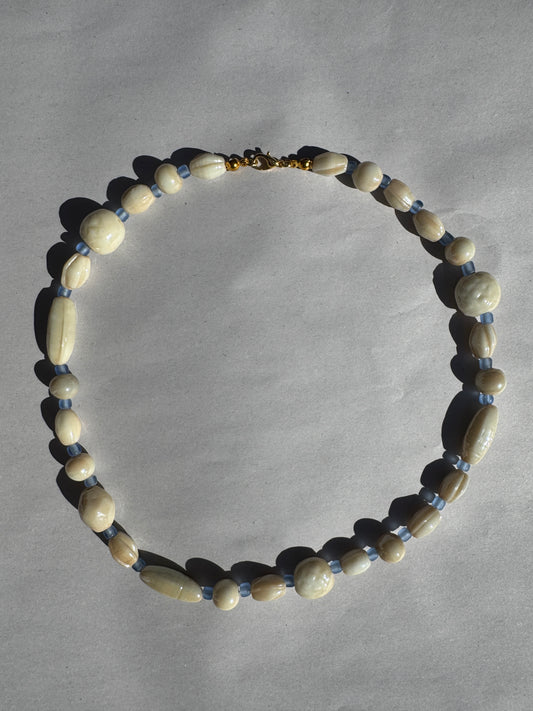 BEADING FOR PALESTINE CHUNKY NECKLACE PEARLESCENT