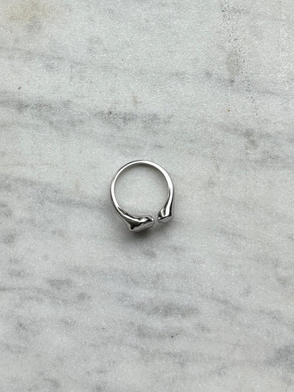 ARIYA VENUS CUFF RING SILVER