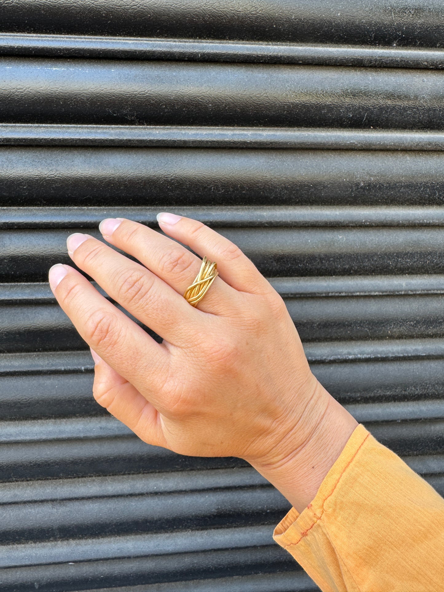 CAROLINA DE BARROS LIANA GOLD RING