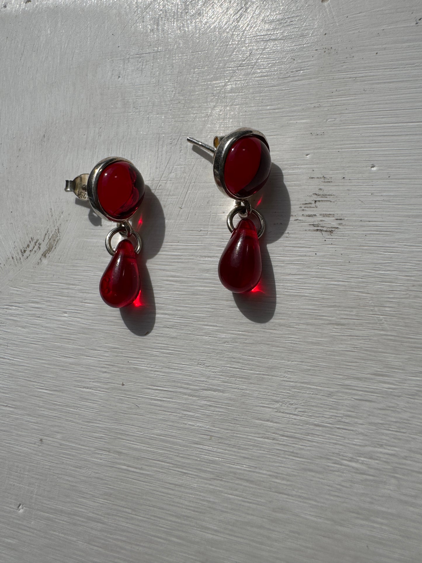 SISI JOIA PETIT DANIELLE EARRINGS RED