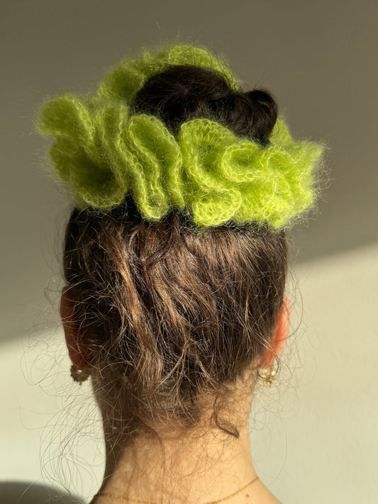 KNOTTS MOHAIR SCRUNCHIE GREEN