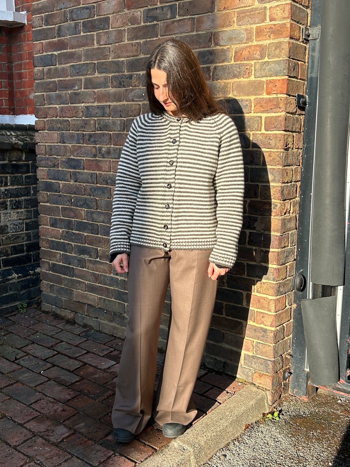 YETTON CARDIGAN GREY AND CREAM