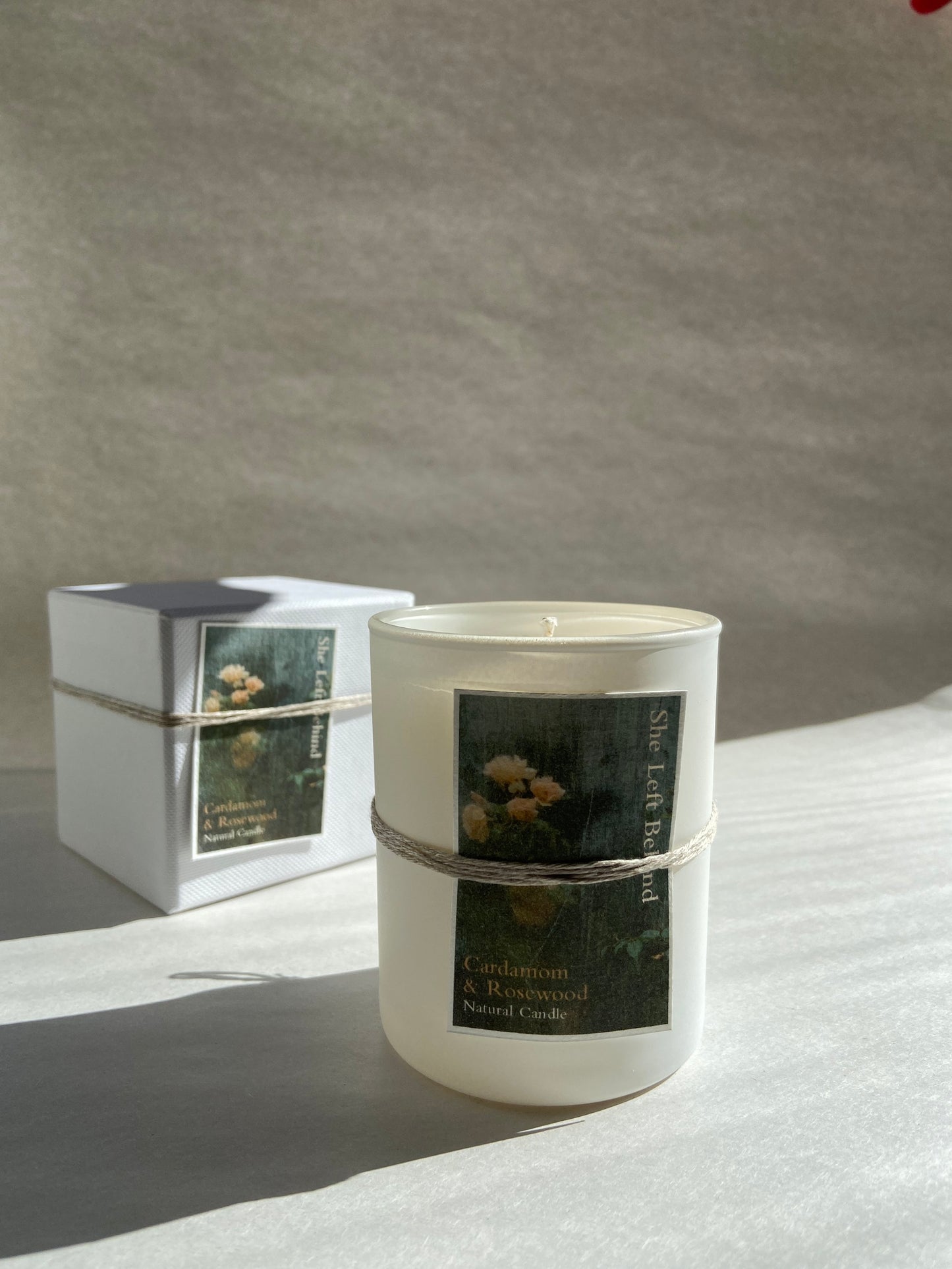 CARDAMOM & ROSEWOOD NATURAL CANDLE