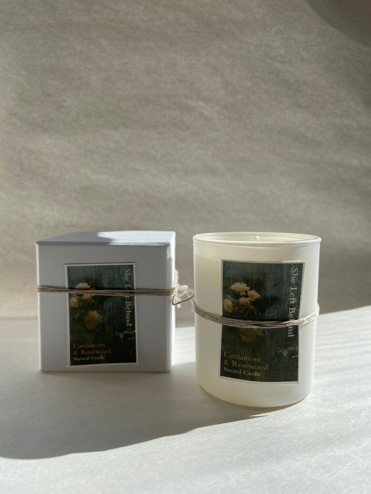 CARDAMOM & ROSEWOOD NATURAL CANDLE