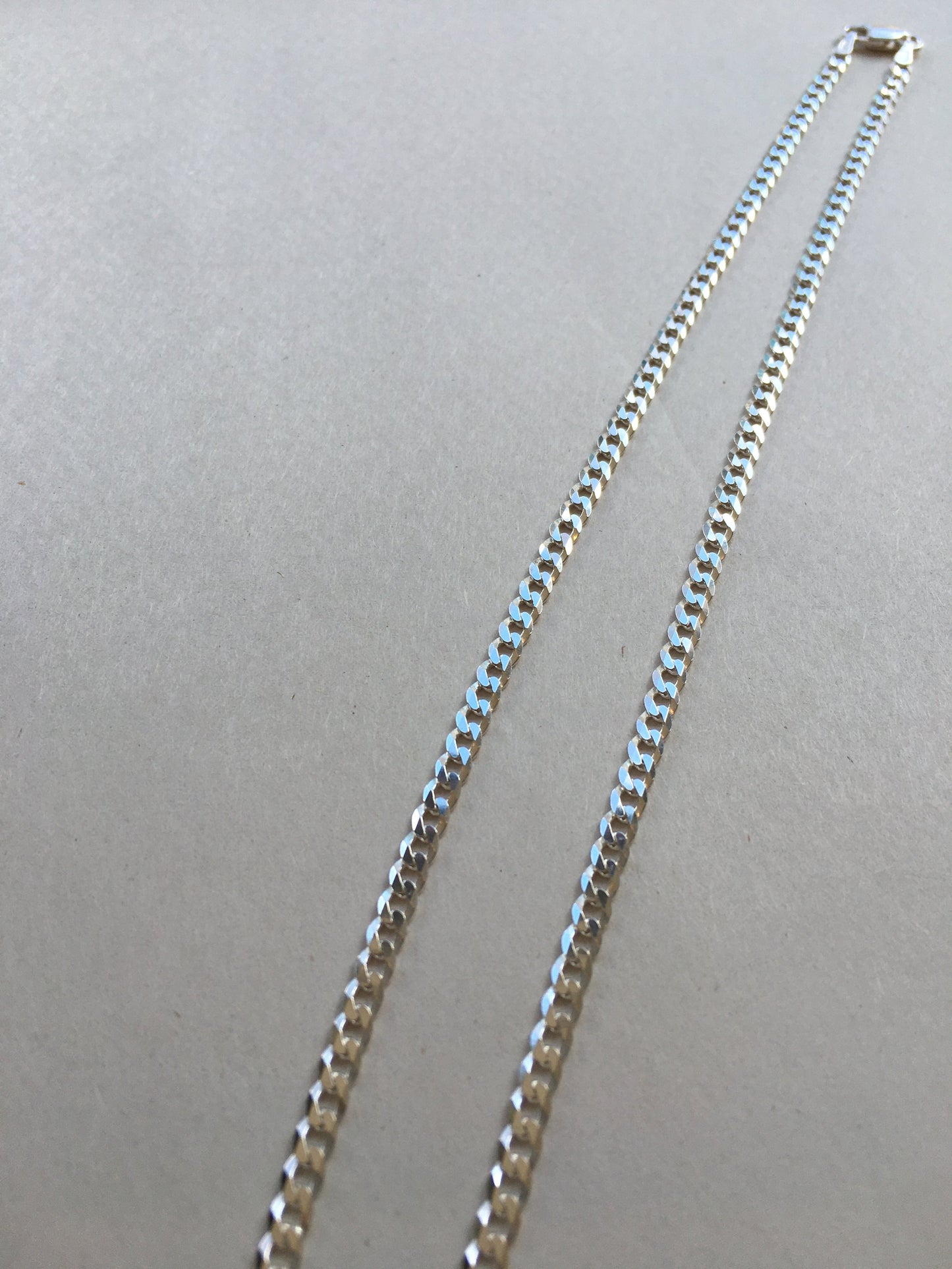 CURB CHAIN SILVER