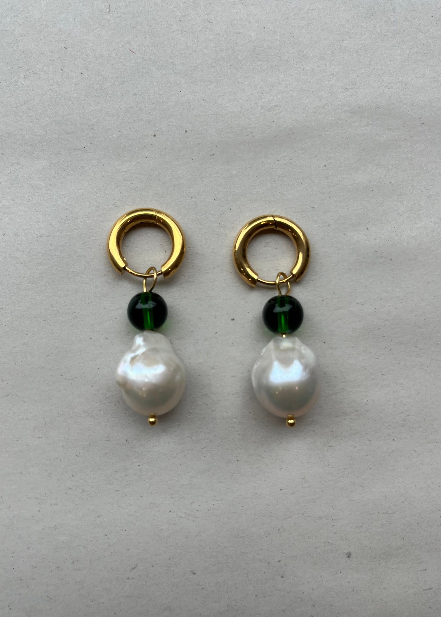 SANDRA ALEXANDRA LUZ EARRINGS GREEN