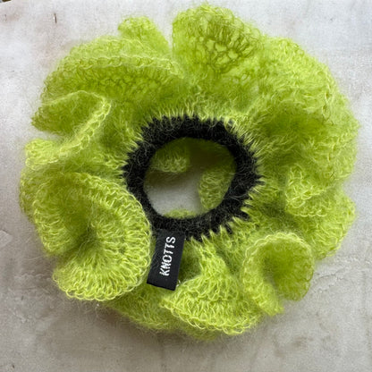 KNOTTS MOHAIR SCRUNCHIE GREEN